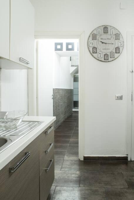4 Canti Central Cozy Apt In Via Maqueda Palermo Bagian luar foto