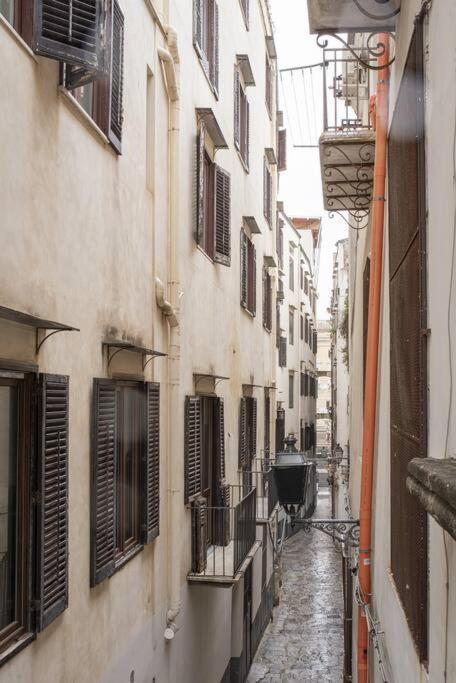 4 Canti Central Cozy Apt In Via Maqueda Palermo Bagian luar foto